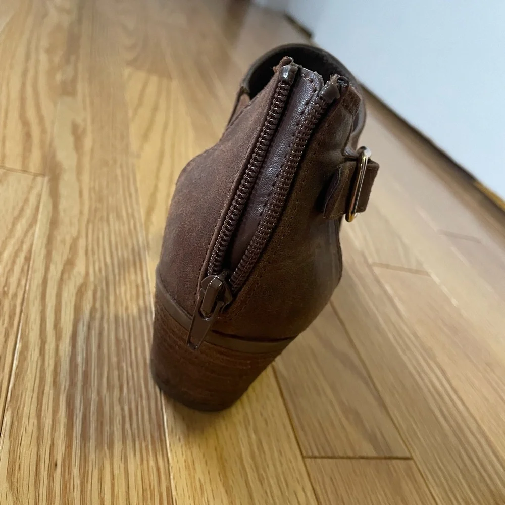 Open Toe Heels - Picture 2 of 3